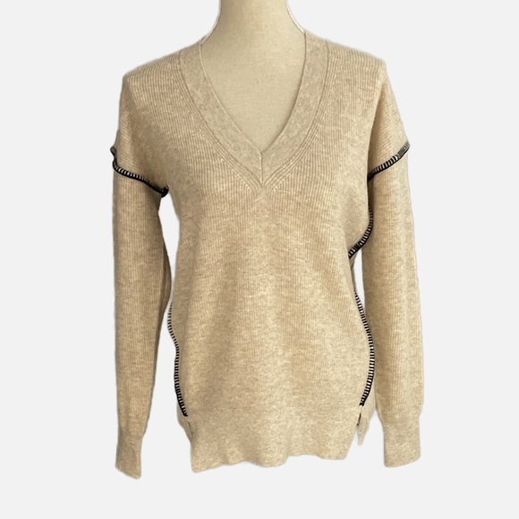 Lovestitch Ren Pullover V-Neck Sweater Size Small Oatmeal/Black Bohemian - Picture 2 of 14